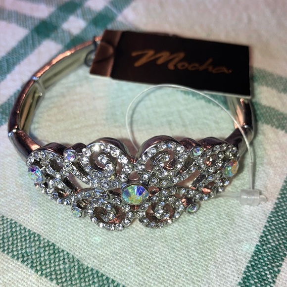 MOCHA Jewelry - NWT RHINESTONE BRACELET stretch by Mocha, st swirl design $15
